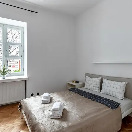 - Great Location- Stays-mostowa Apartment